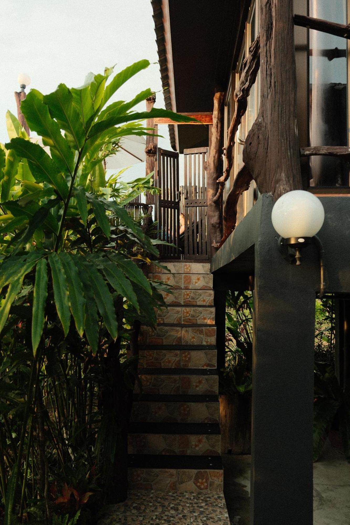 Phu Samut Villa Ban Pakan Pao Exterior photo